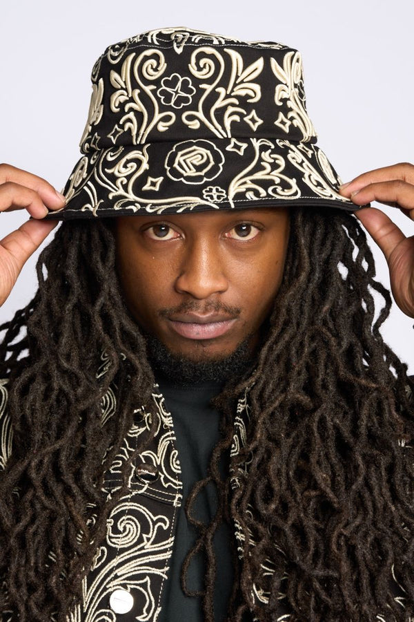 "CHAMPAGNE" EMBROIDERED BUCKET HAT (JET BLACK)
